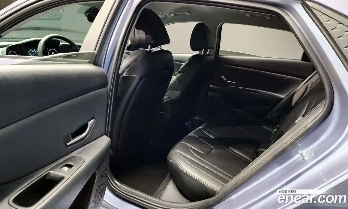 Hyundai Avante 2024 1.6 Автомат в Москве № 109322, фото 4