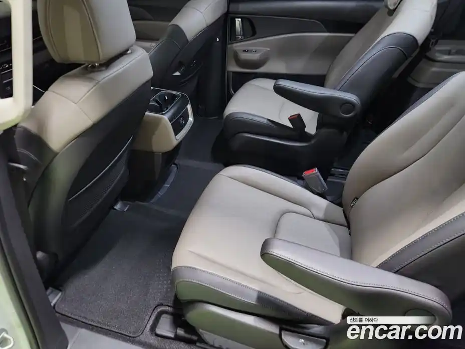 Kia Canival 2025 1.6 Автомат в Москве № 114031, фото 16