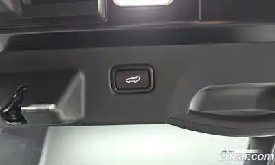 Kia EV6 2023 0.1 Автомат в Москве № 119360, миниатюра 11