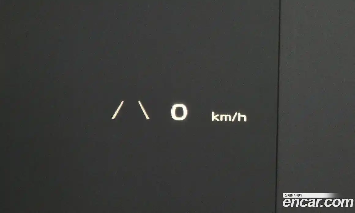 Kia EV6 2023 0.1 Автомат в Москве № 119360, фото 16