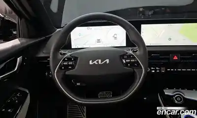 Kia EV6 2023 0.1 Автомат в Москве № 119360, миниатюра 2