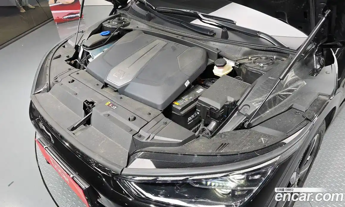 Kia EV6 2023 0.1 Автомат в Москве № 119360, фото 3