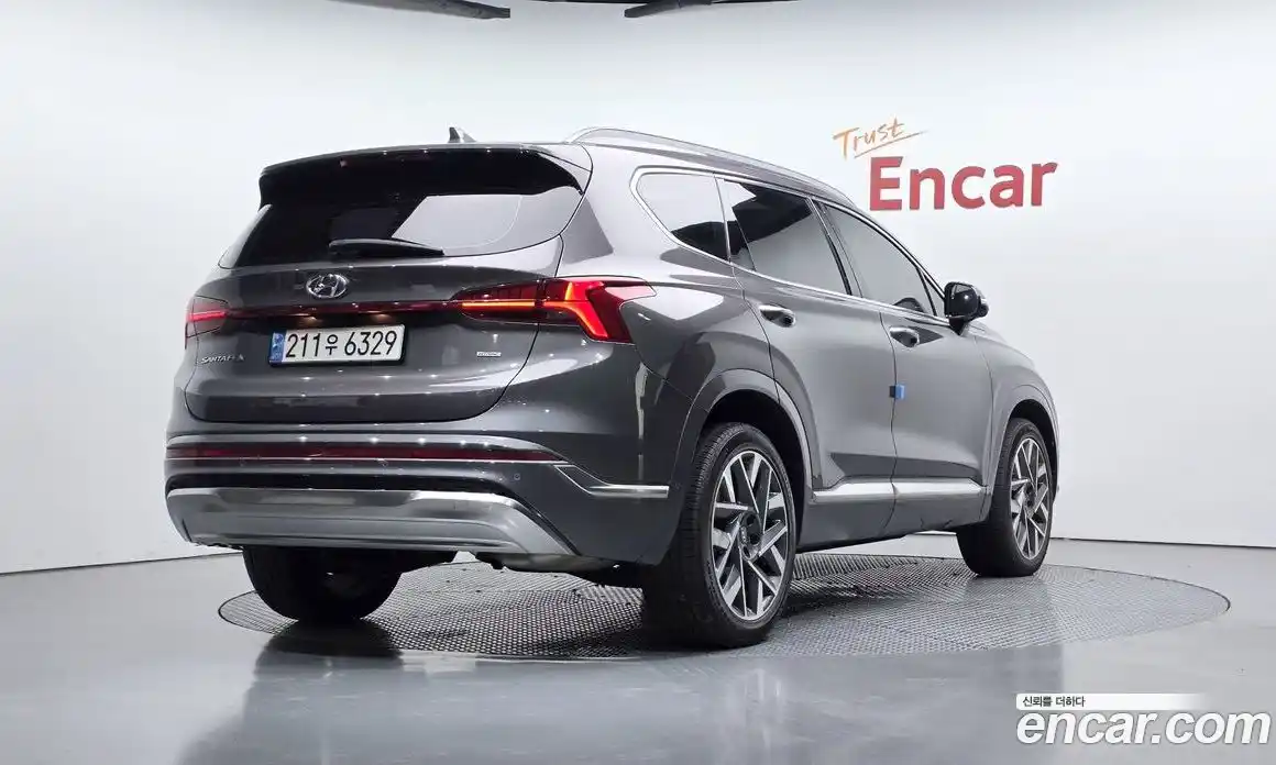 Hyundai Santa Fe 2023 2.5 Автомат в Москве № 119667, фото 19