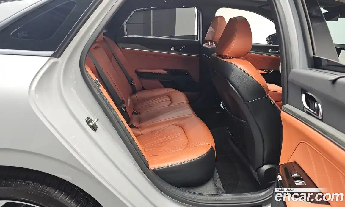 Kia K5 2024 1.6 Автомат в Москве № 124252, фото 1