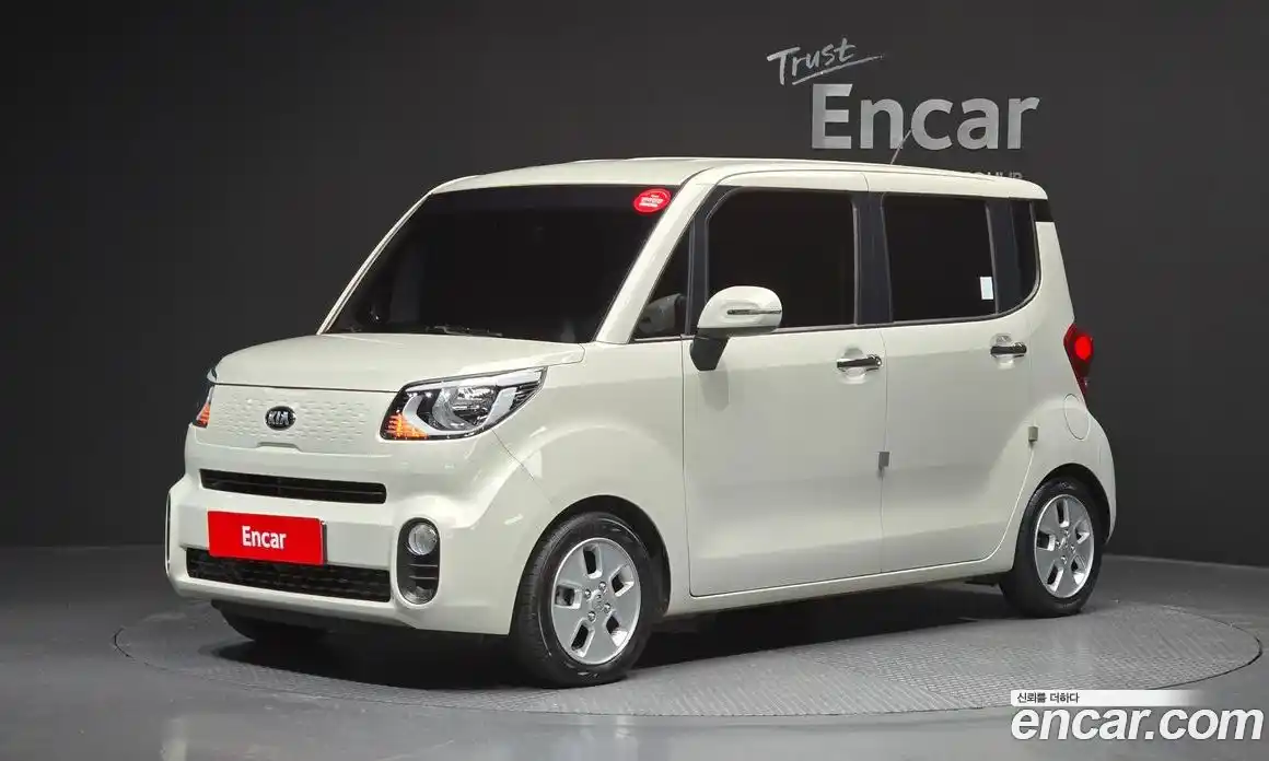 Kia Ray 2018 1.0 Автомат в Москве № 124269, фото 13