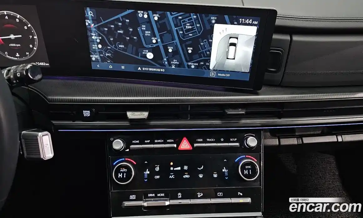 Hyundai Santa Fe 2024 2.5 Автомат в Москве № 124829, фото 16