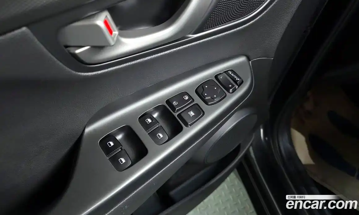 Hyundai Kona 2018 1.6 Автомат в Москве № 126097, фото 7