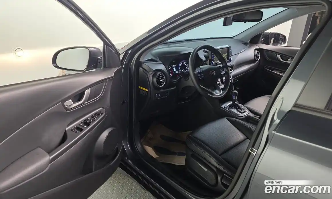 Hyundai Kona 2018 1.6 Автомат в Москве № 126097, фото 8