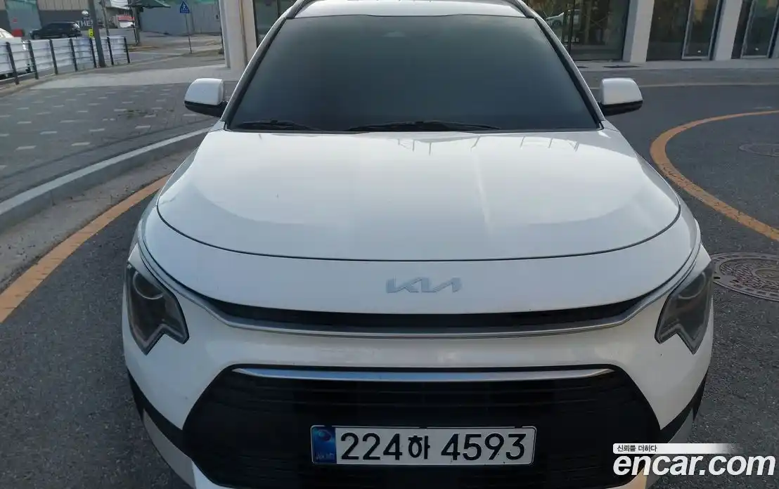 Kia Niro 2025 1.6 Автомат в Москве № 128428, фото 1