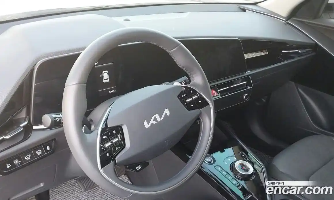 Kia Niro 2025 1.6 Автомат в Москве № 128428, фото 11