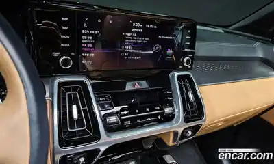 Kia Sorento 2023 1.6 Автомат в Москве № 130535, миниатюра 11