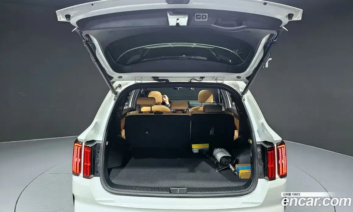 Kia Sorento 2023 1.6 Автомат в Москве № 130535, фото 16