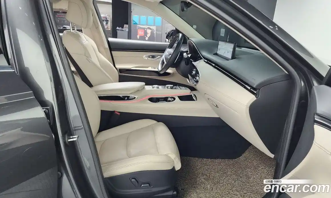 Genesis GV70 2022 2.2 Автомат в Москве № 13236, фото 18