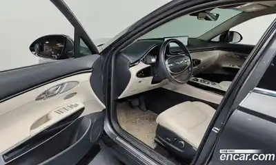 Genesis GV70 2022 2.2 Автомат в Москве № 13236, миниатюра 2