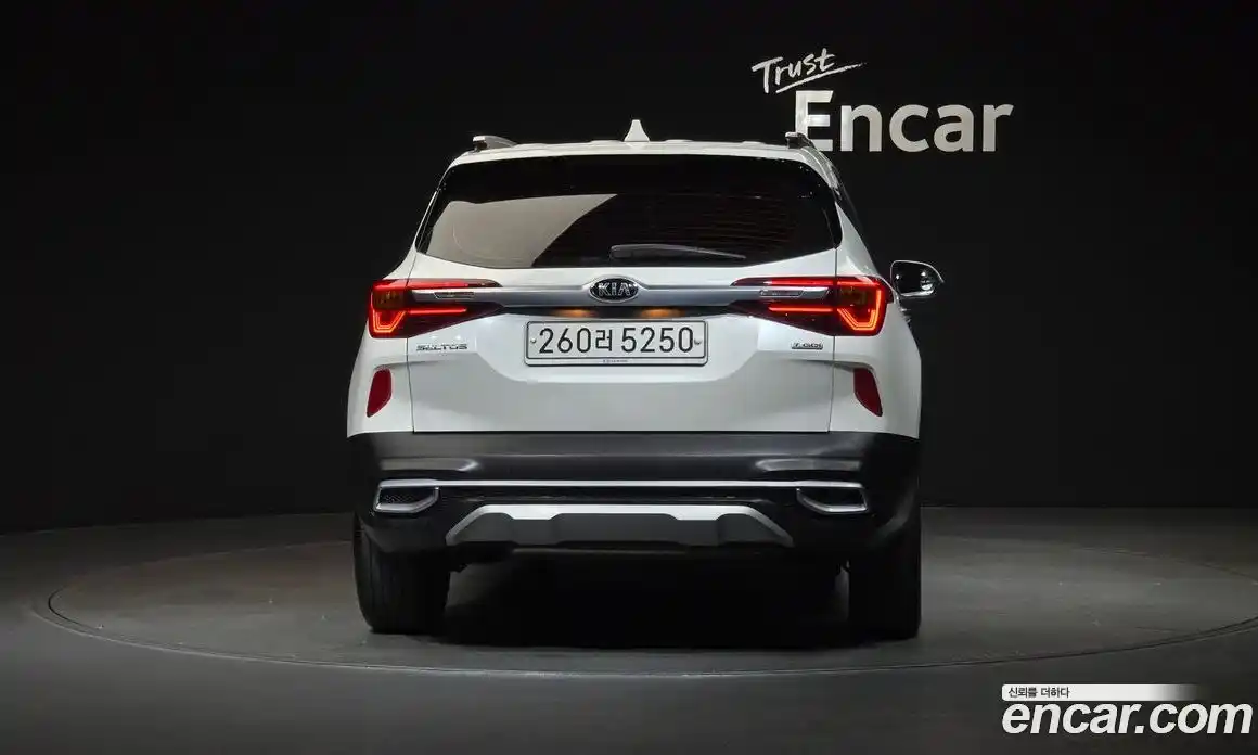 Kia Seltos 2020 1.6 Автомат в Москве № 133878, фото 12