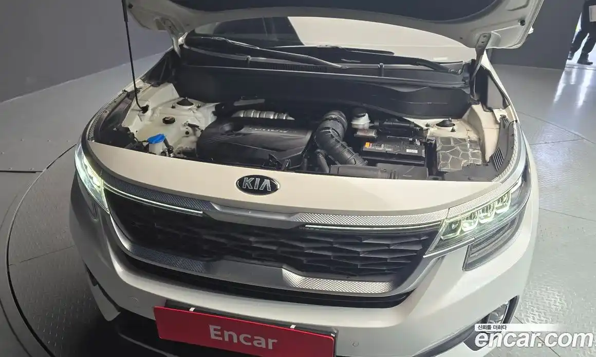 Kia Seltos 2020 1.6 Автомат в Москве № 133878, фото 15