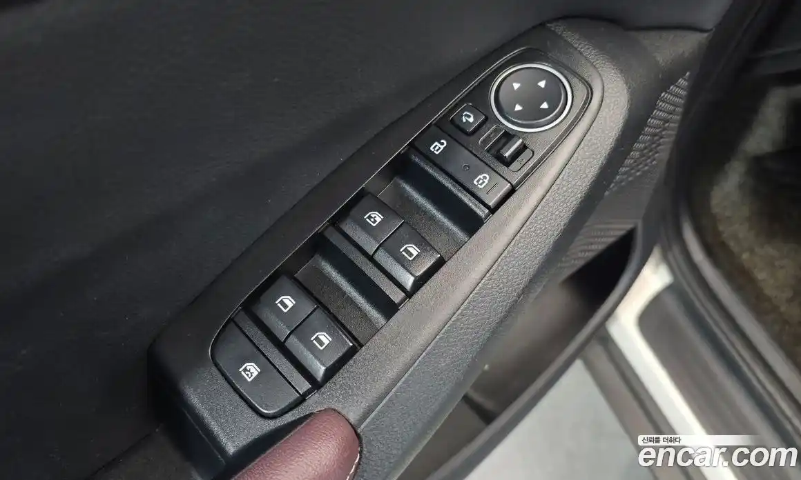 Kia Seltos 2020 1.6 Автомат в Москве № 133878, фото 4