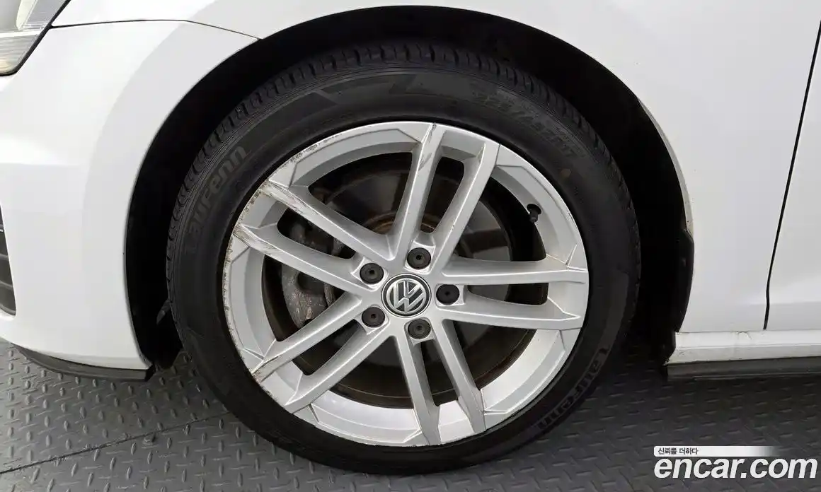 Volkswagen Golf 2015 2.0 Автомат в Москве № 136218, фото 4