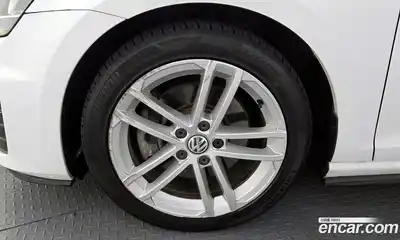 Volkswagen Golf 2015 2.0 Автомат в Москве № 136218, миниатюра 4