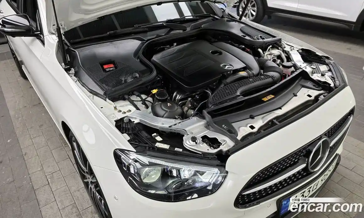 Mercedes-Benz E-Class 2023 2.0 Автомат в Москве № 139727, фото 18