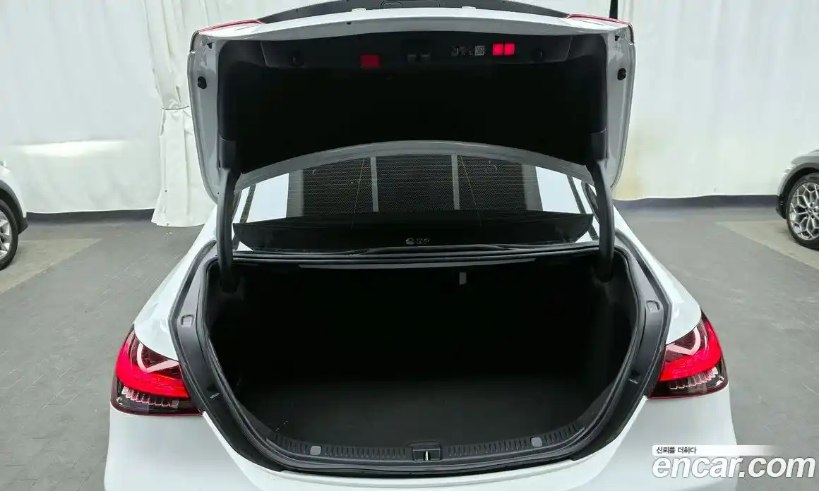 Mercedes-Benz E-Class 2023 2.0 Автомат в Москве № 139727, фото 20