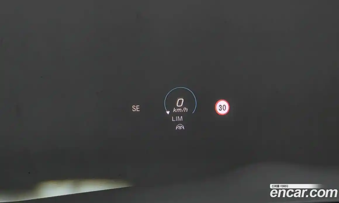 Mercedes-Benz E-Class 2023 2.0 Автомат в Москве № 139727, фото 3