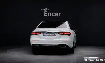 Mercedes-Benz E-Class 2023 2.0 Автомат в Москве № 139727, миниатюра 4