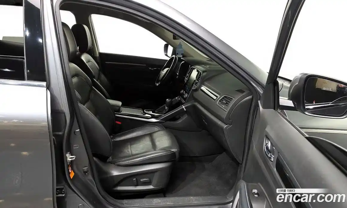 Renault QM6 2017 2.0 Автомат в Москве № 140352, фото 11