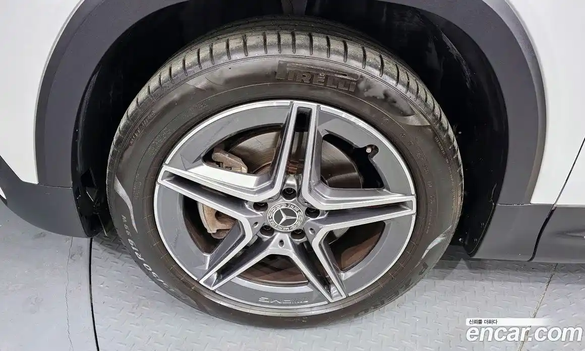 Mercedes-Benz GLB-Class 2022 2.0 Автомат в Москве № 141390, фото 12