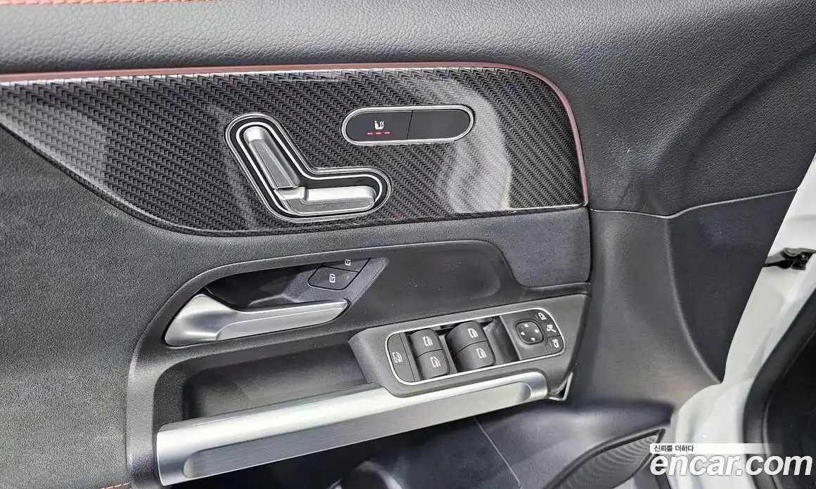 Mercedes-Benz GLB-Class 2022 2.0 Автомат в Москве № 141390, фото 8