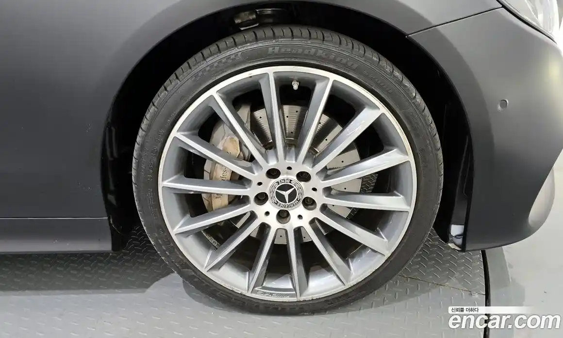 Mercedes-Benz E-Class 2019 3.0 Автомат в Москве № 141674, фото 4