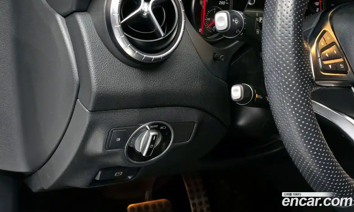 Mercedes-Benz CLA-Class 2019 2.0 Автомат в Москве № 143206, фото 5