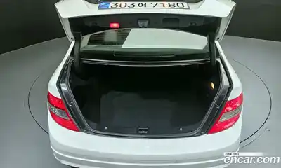 Mercedes-Benz C-Class 2010 1.8 Автомат в Москве № 160055, миниатюра 7