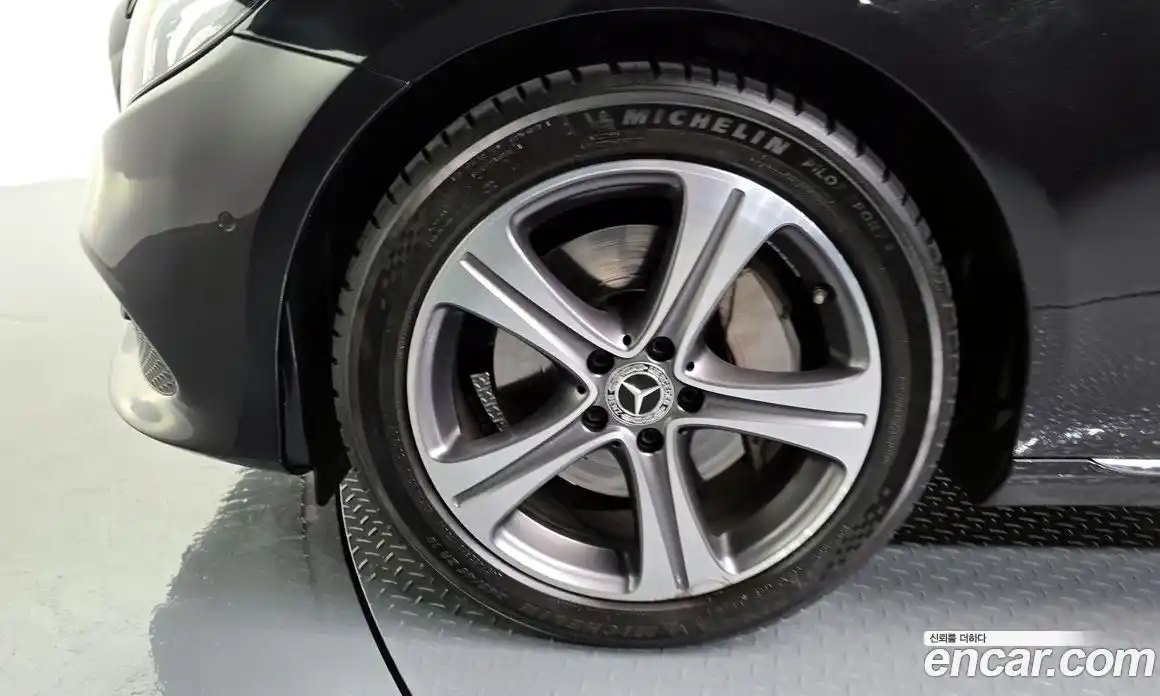 Mercedes-Benz E-Class 2019 2.0 Автомат в Москве № 160671, фото 5