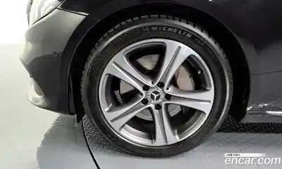 Mercedes-Benz E-Class 2019 2.0 Автомат в Москве № 160671, миниатюра 5