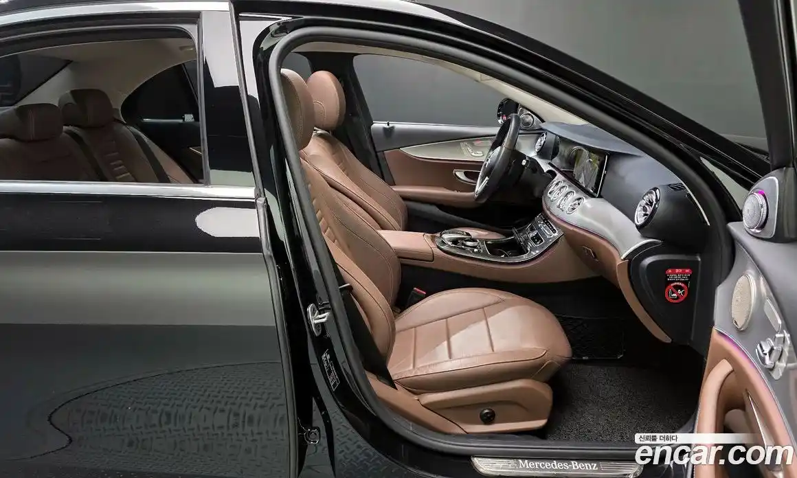 Mercedes-Benz E-Class 2019 2.0 Автомат в Москве № 160671, фото 9