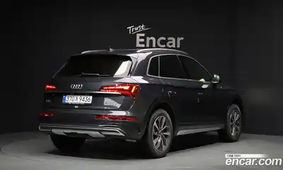 Audi Q5 2023 2.0 Автомат в Москве № 162306, миниатюра 2
