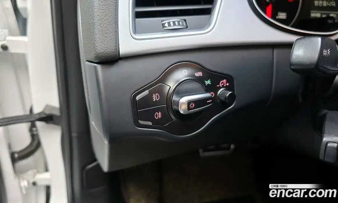 Audi A4 2015 2.0 Автомат в Москве № 163728, фото 16