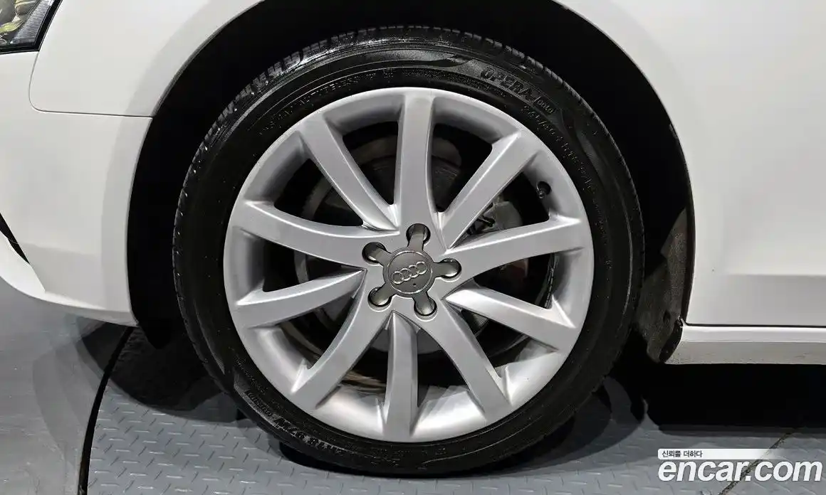 Audi A4 2015 2.0 Автомат в Москве № 163728, фото 3