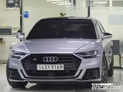 Audi S8, 2020