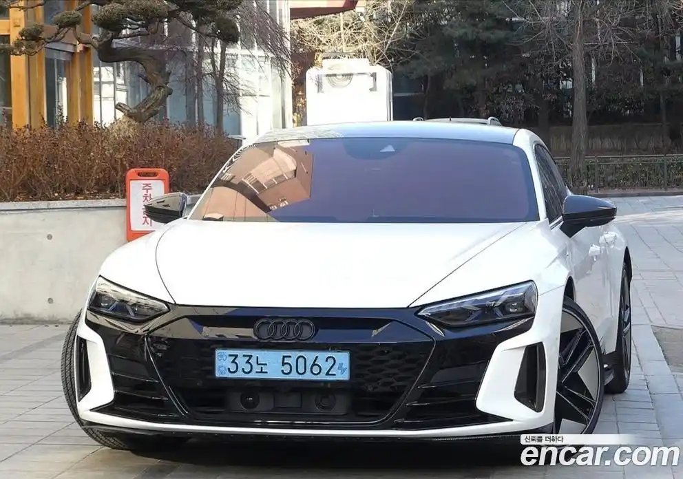 Audi RS e-tron GT 2022 0.1 Автомат в Москве № 164036, фото 13