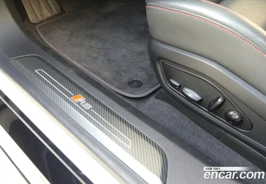 Audi RS e-tron GT 2022 0.1 Автомат в Москве № 164036, фото 20