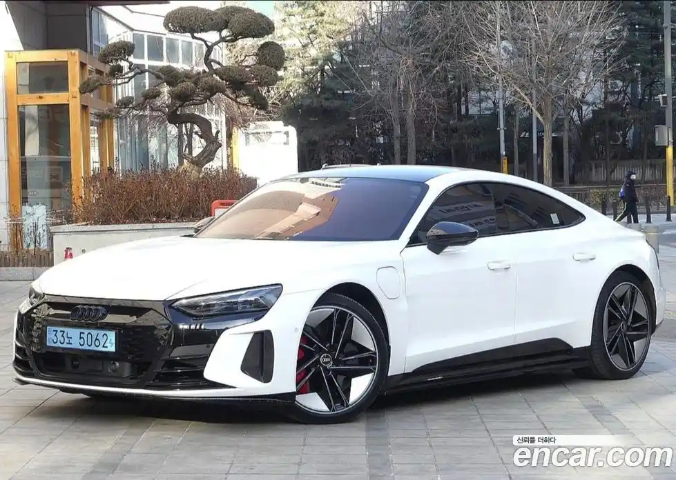 Audi RS e-tron GT 2022 0.1 Автомат в Москве № 164036, фото 5