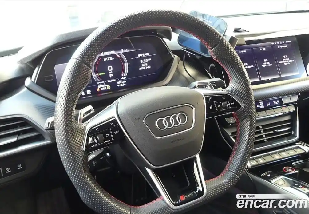 Audi RS e-tron GT 2022 0.1 Автомат в Москве № 164036, фото 9