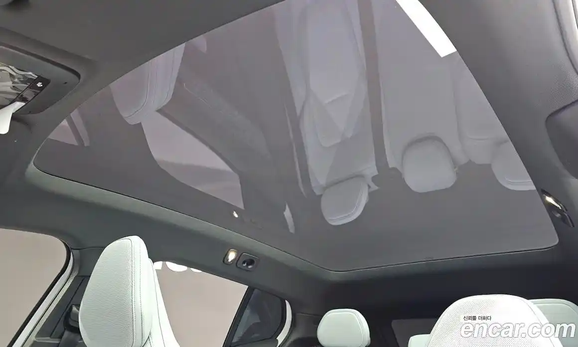 Volvo EX30 2025 0.2 Автомат в Москве № 164224, фото 11