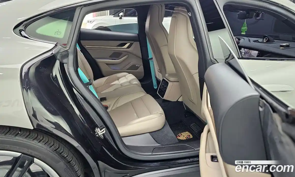 Porsche Taycan 2022 0.1 Автомат в Москве № 165478, фото 6