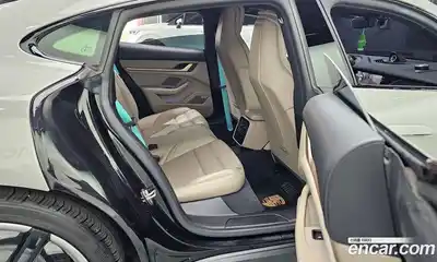 Porsche Taycan 2022 0.1 Автомат в Москве № 165478, миниатюра 6