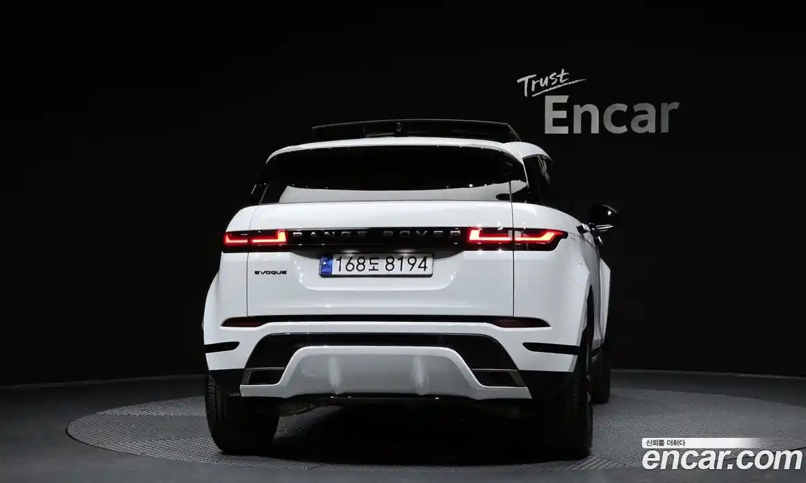 Land Rover Range-Rover Evoque 2024 2.0 Автомат в Москве № 165953, фото 4