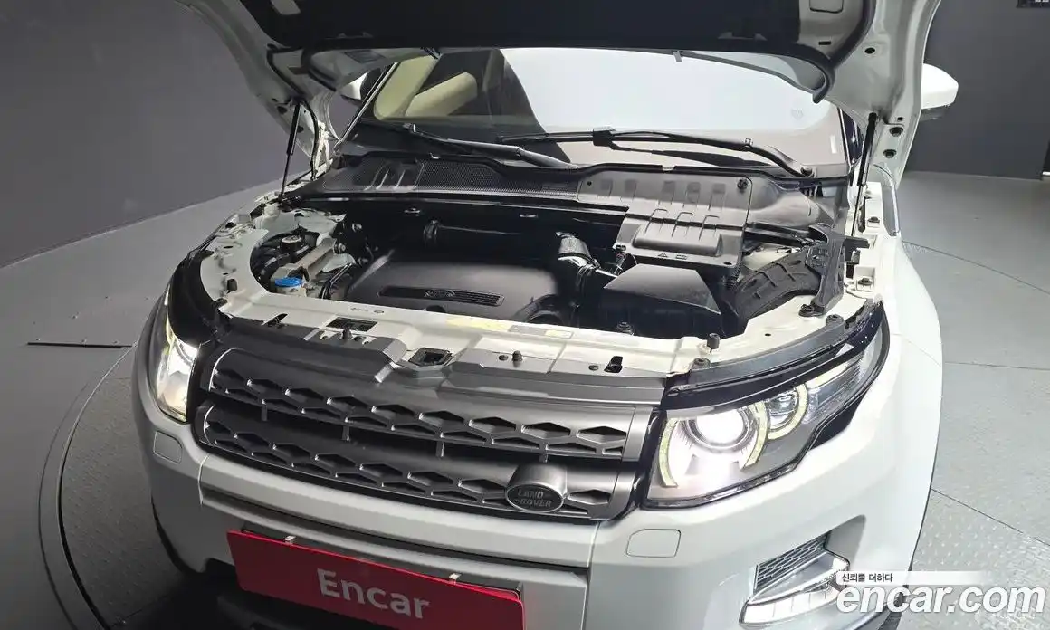 Land Rover Range-Rover Evoque 2015 2.2 Автомат в Москве № 166574, фото 13