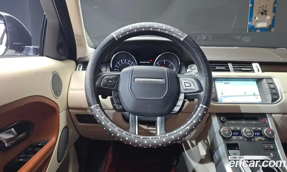 Land Rover Range-Rover Evoque 2015 2.2 Автомат в Москве № 166574, фото 15